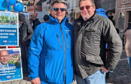 photo_5260375644229539504_y