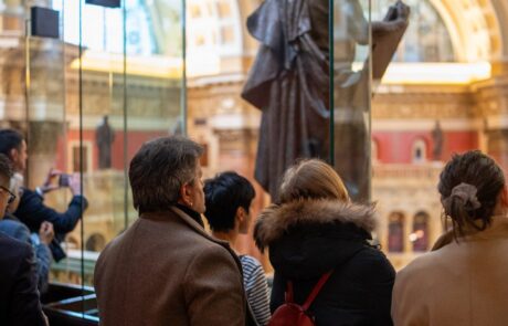 photo_5314264474338400411_y