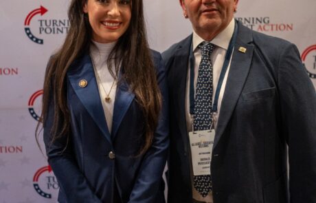 photo_5314264474338400416_y