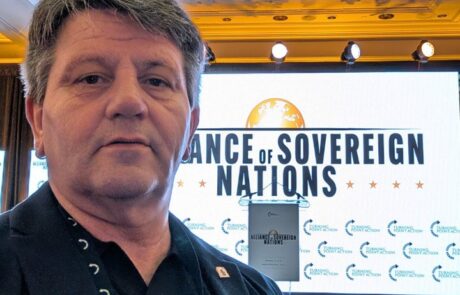 photo_5314264474338400420_y