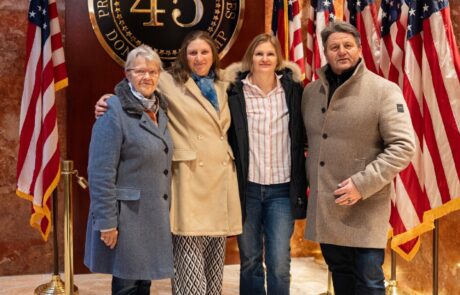 photo_5314264474338400433_y